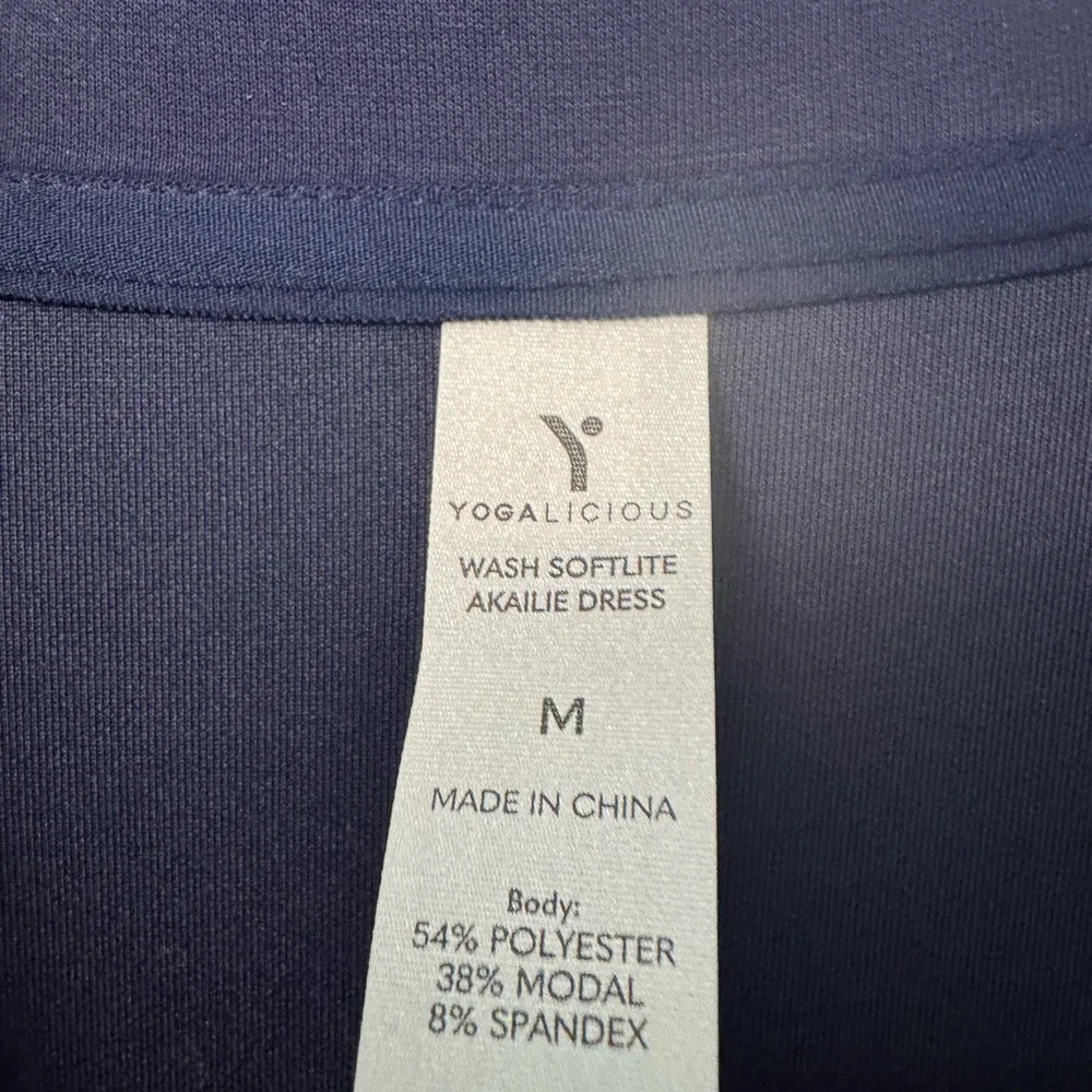 Yogalicious Women’s Navy Athletic Dress with Zipper M - Picture 3 of 4